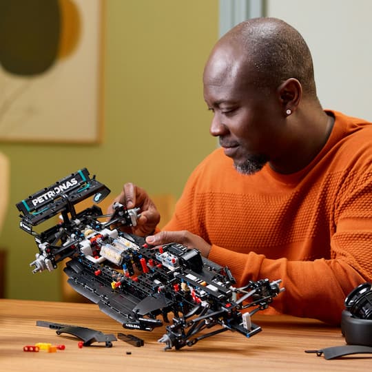 LEGO® Technic™ Mercedes-AMG F1 W14 E Performance 42171